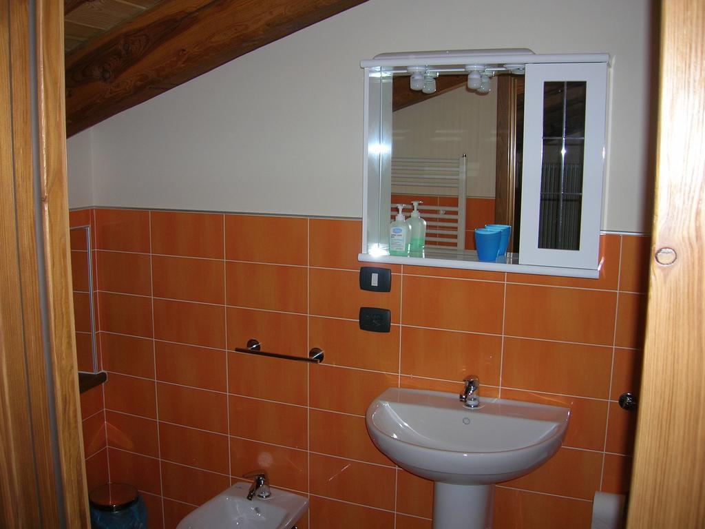 La Barmo Affittacamere Pietraporzio Habitación foto